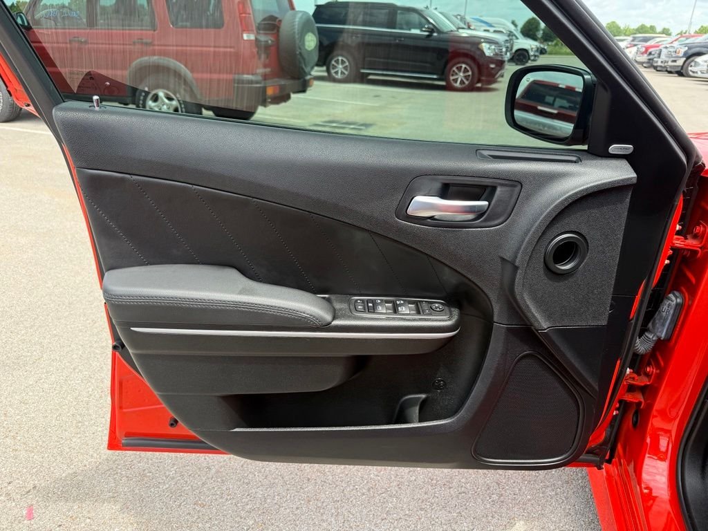 Used 2023 Go Mango! Dodge R/T Scat Pack image 7