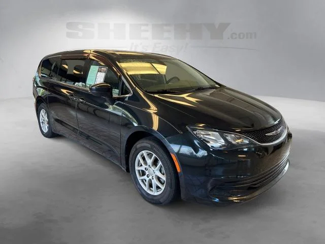 Used 2017 Chrysler Pacifica Touring with VIN 2C4RC1DG9HR796521 for sale in Warrenton, VA