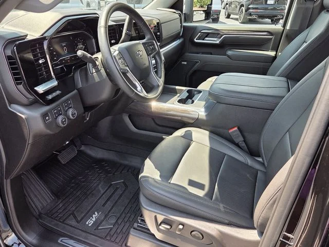Used 2025 Black Chevrolet LTZ image 9