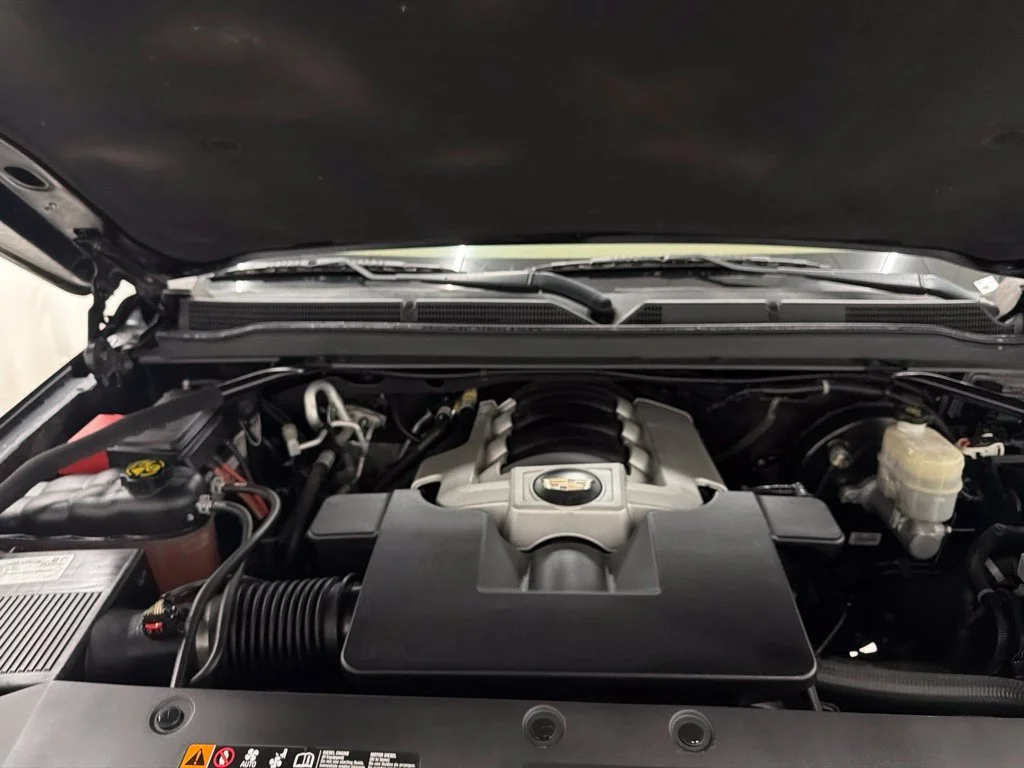 Used 2019 Black Cadillac Platinum Edition image 34