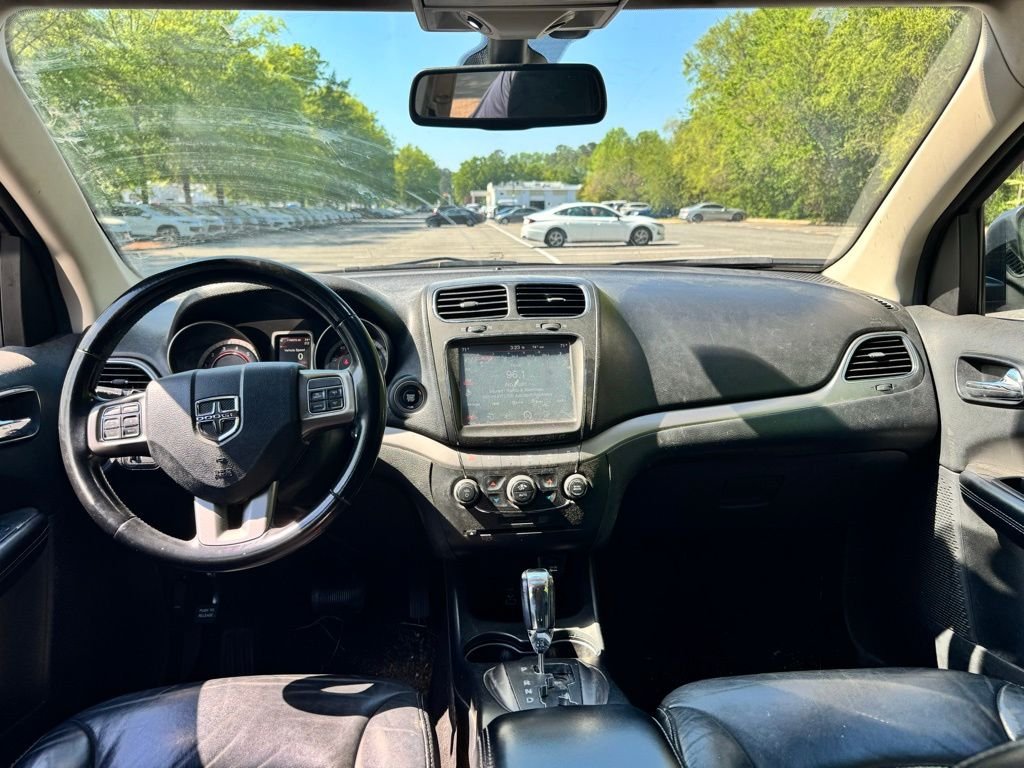 Used 2020 Gray Dodge Crossroad image 8