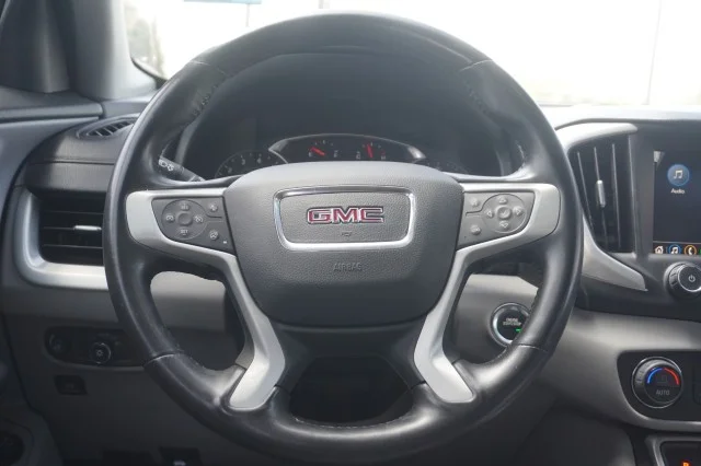 Used 2022  GMC SLT image 25