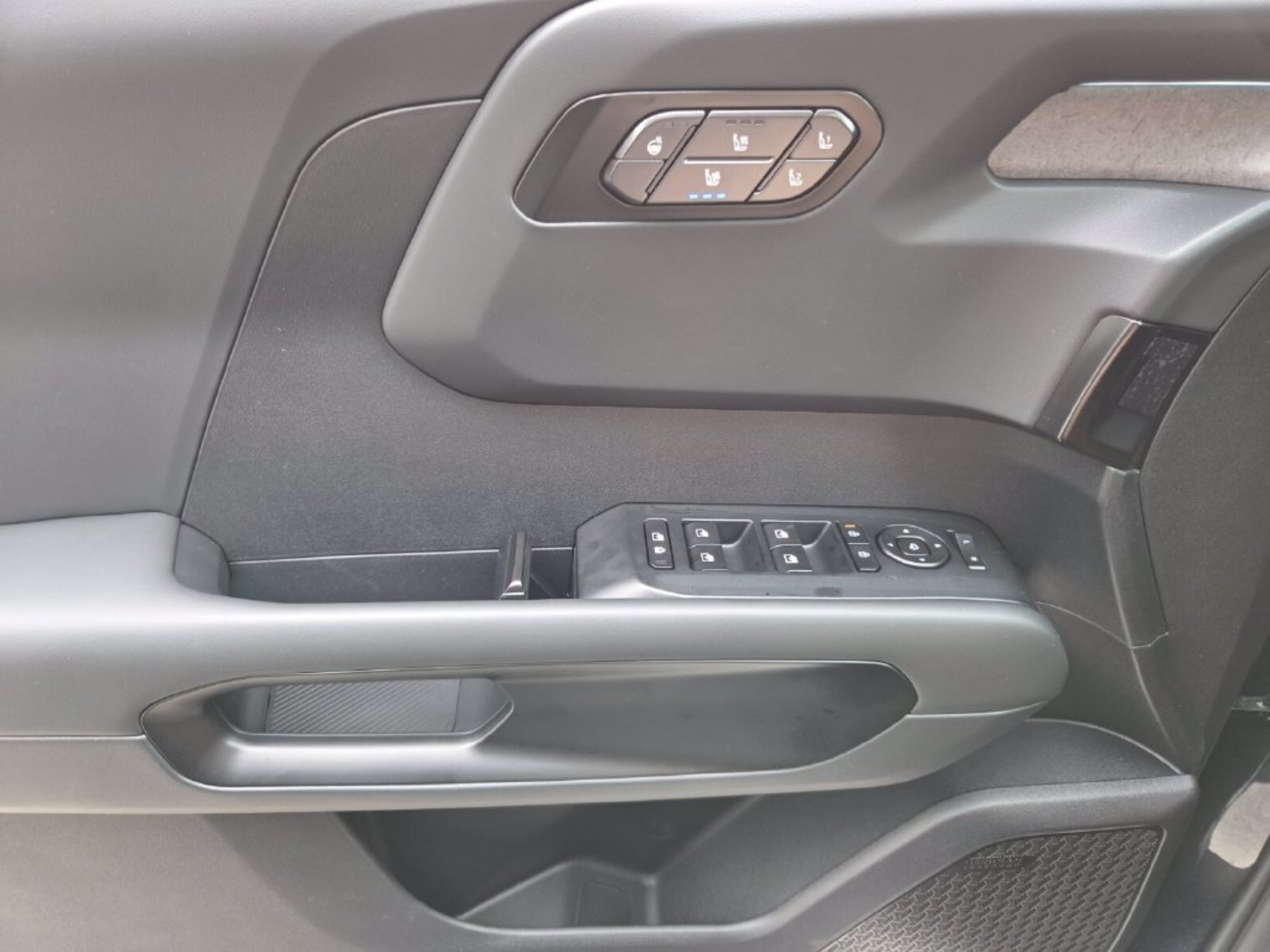 New 2027 Panthera Metal Kia X-LINE SX image 17