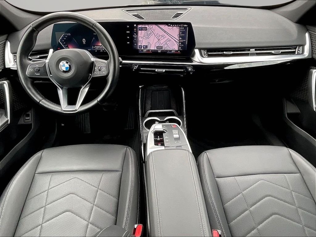 Used 2023 Black BMW xDrive28i image 9