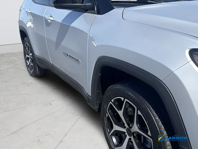 Used 2025 Silver Jeep Limited image 28