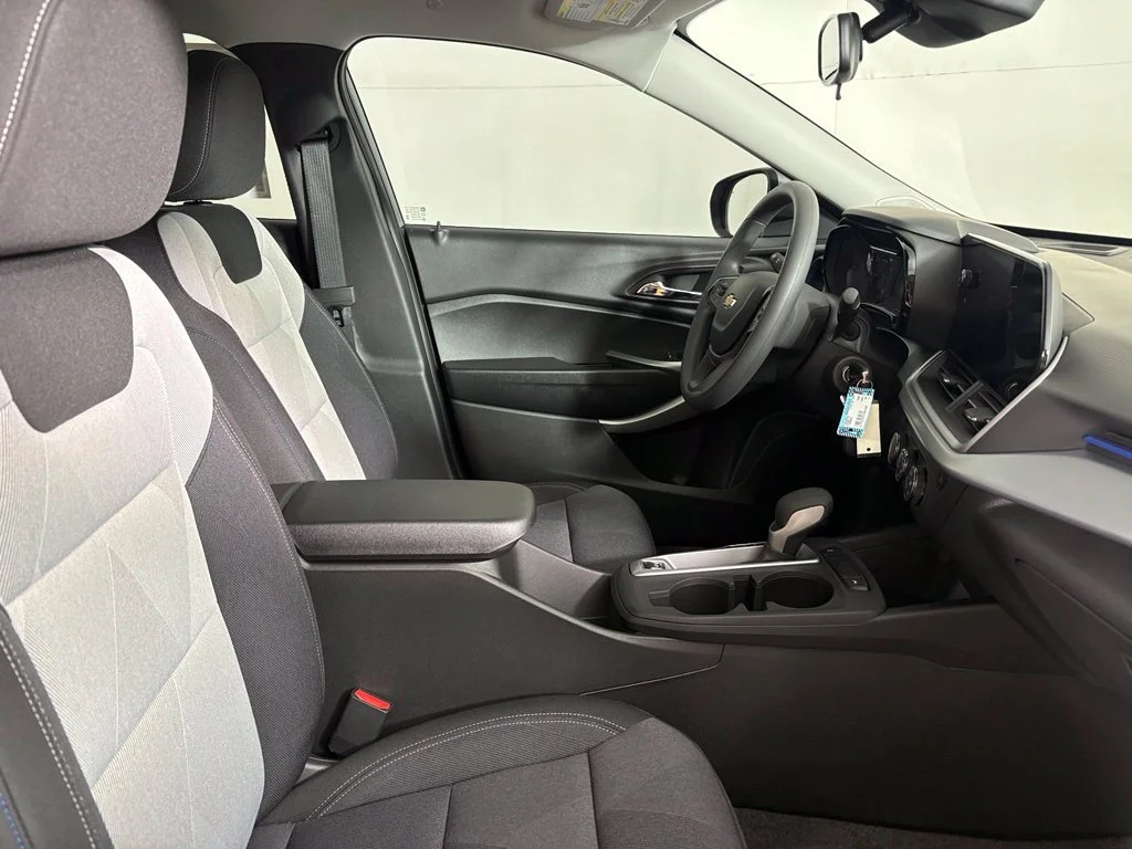 2026 Chevrolet Trax LS - Photo 17
