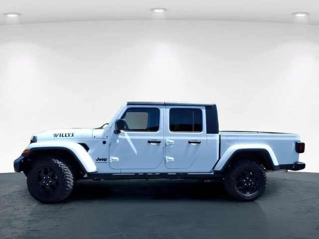Used 2023 White Jeep Willys image 11