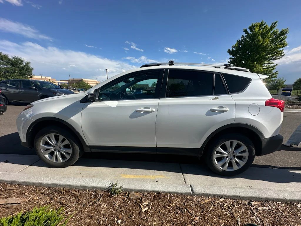Used 2014 Blizzard Pearl Toyota Limited image 2