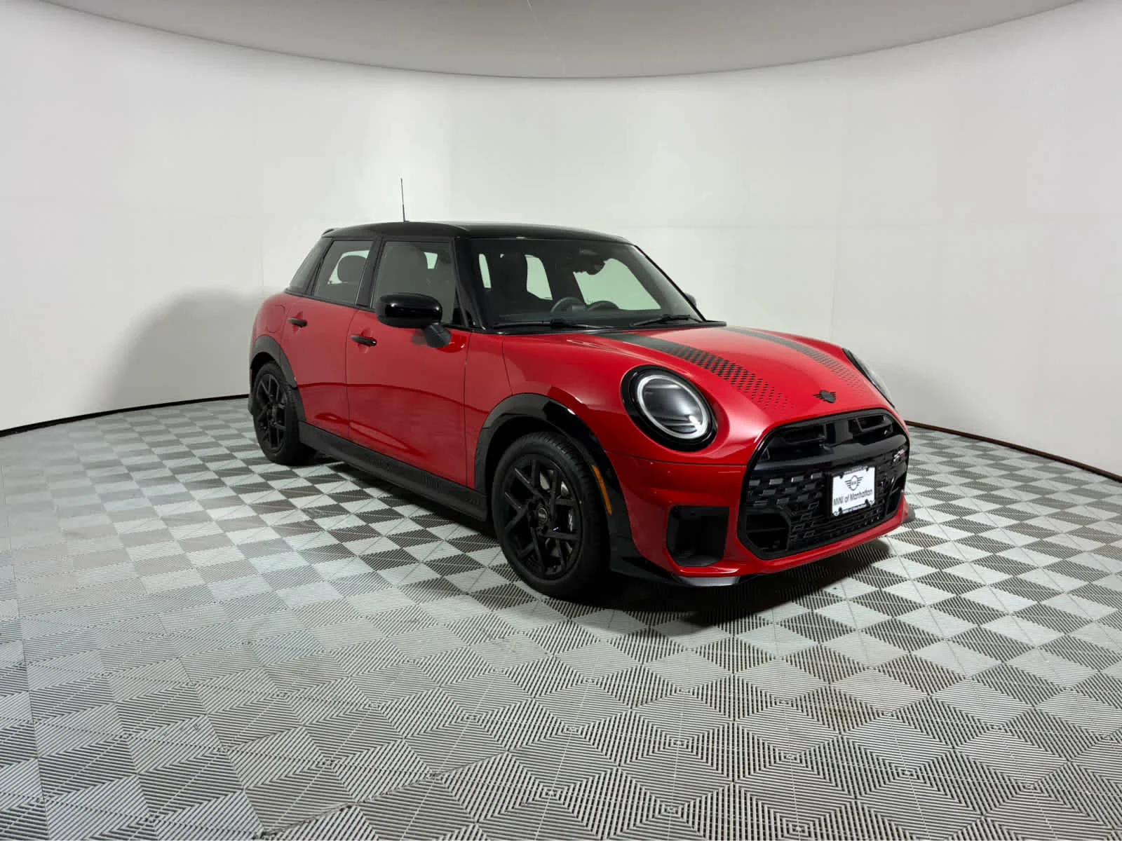 2026 MINI 4 Door Iconic