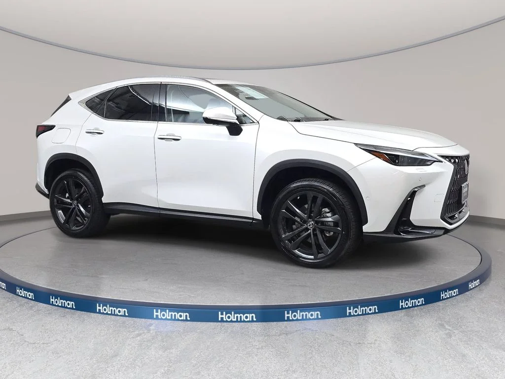 Used 2022 White Lexus 450h+ Luxury image 4