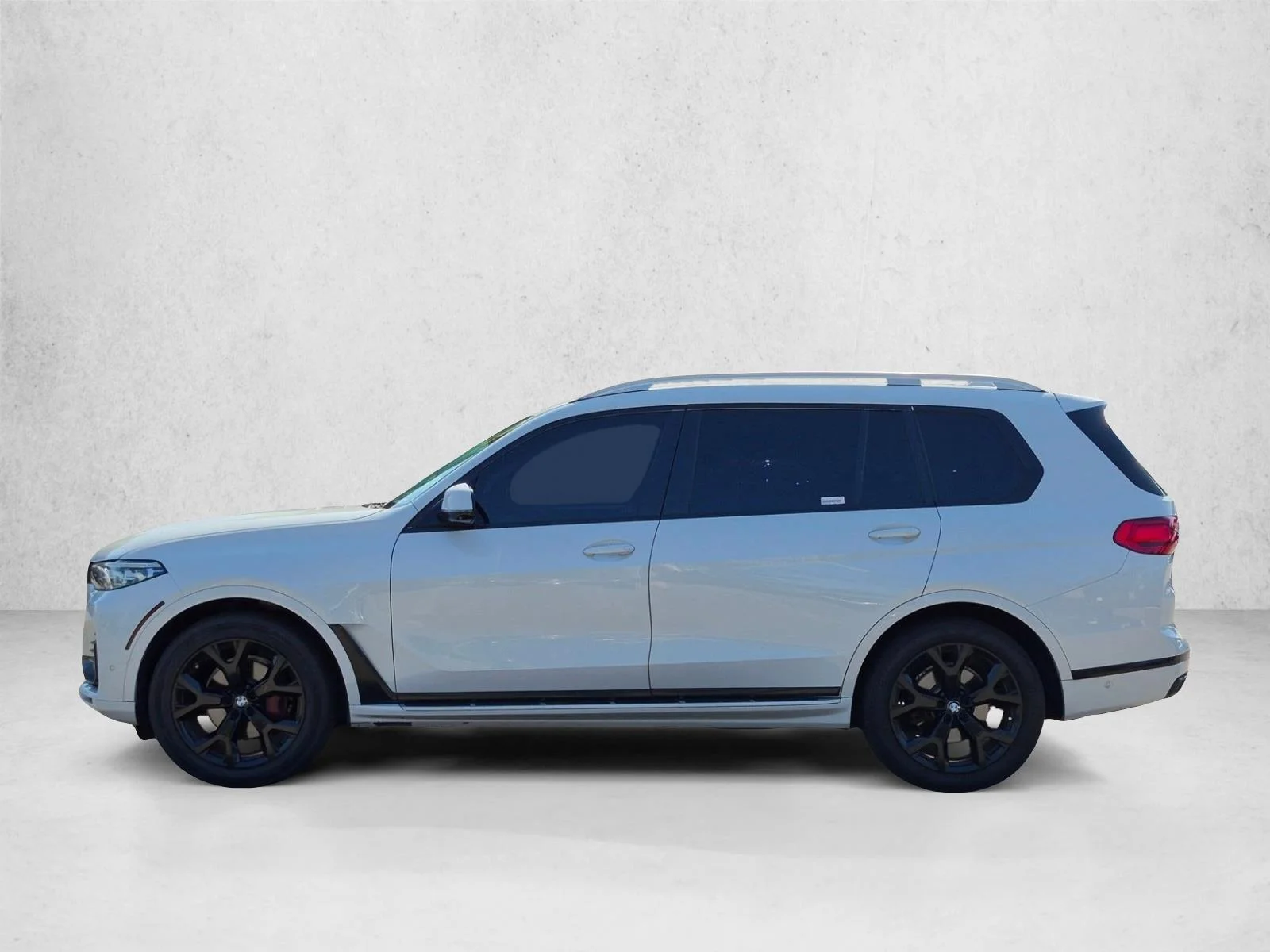 Used 2020 Mineral White Metallic BMW xDrive40i image 9