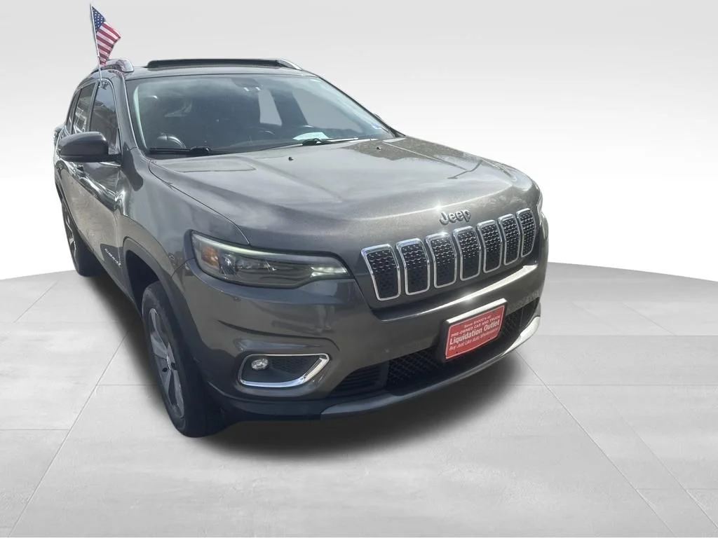Used 2019 Gray Jeep Limited image 31