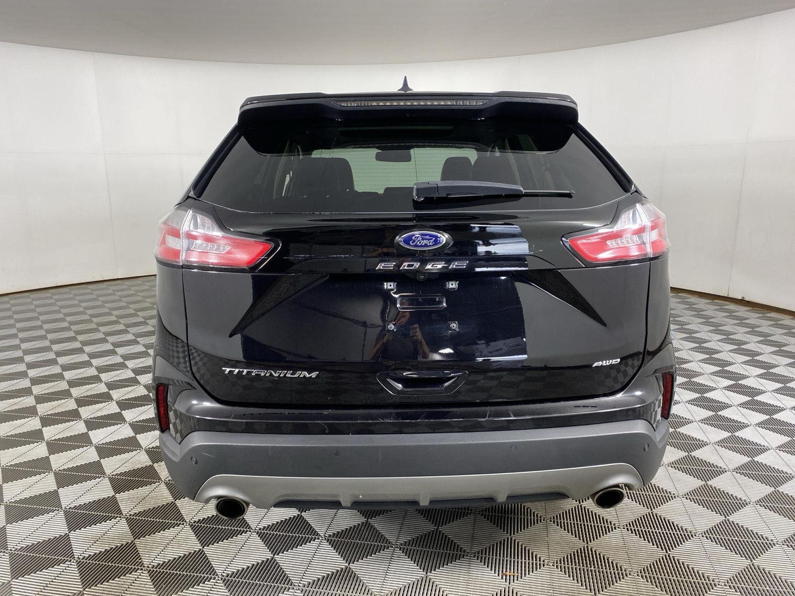 Used 2024 Agate Black Ford Titanium image 8