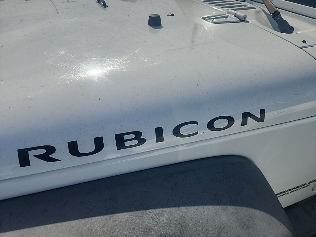 Used 2015 White Jeep Unlimited Rubicon image 5