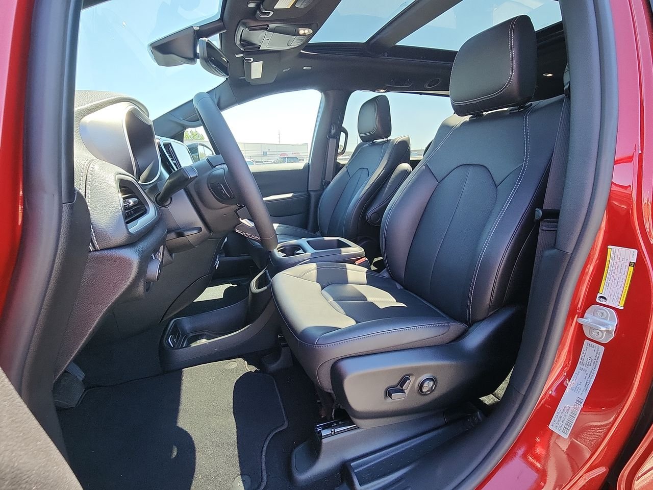2026 Chrysler Pacifica Select - Photo 11