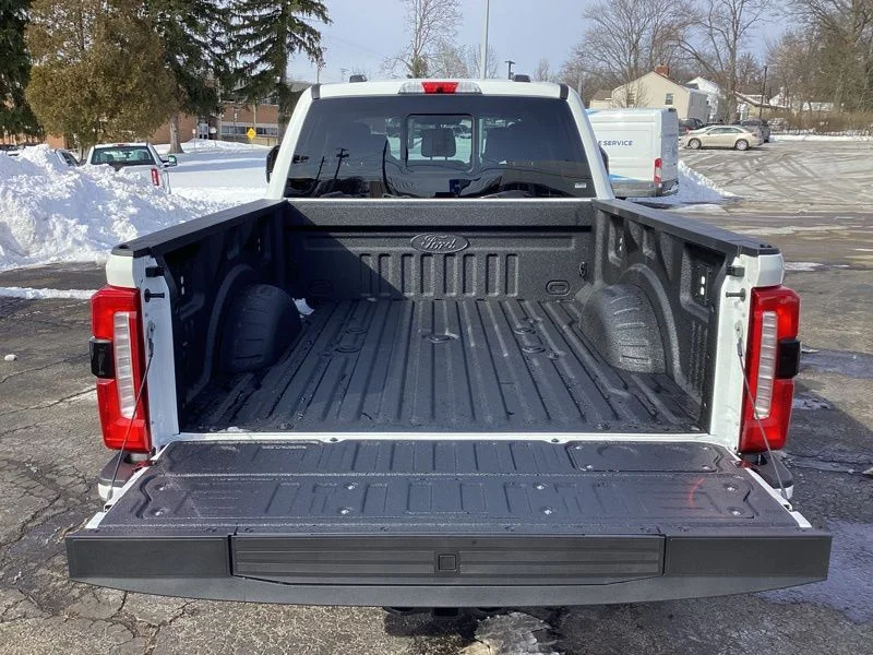 New 2026 Star White Metallic Tri-Coat Ford F-350® Lariat® image 17