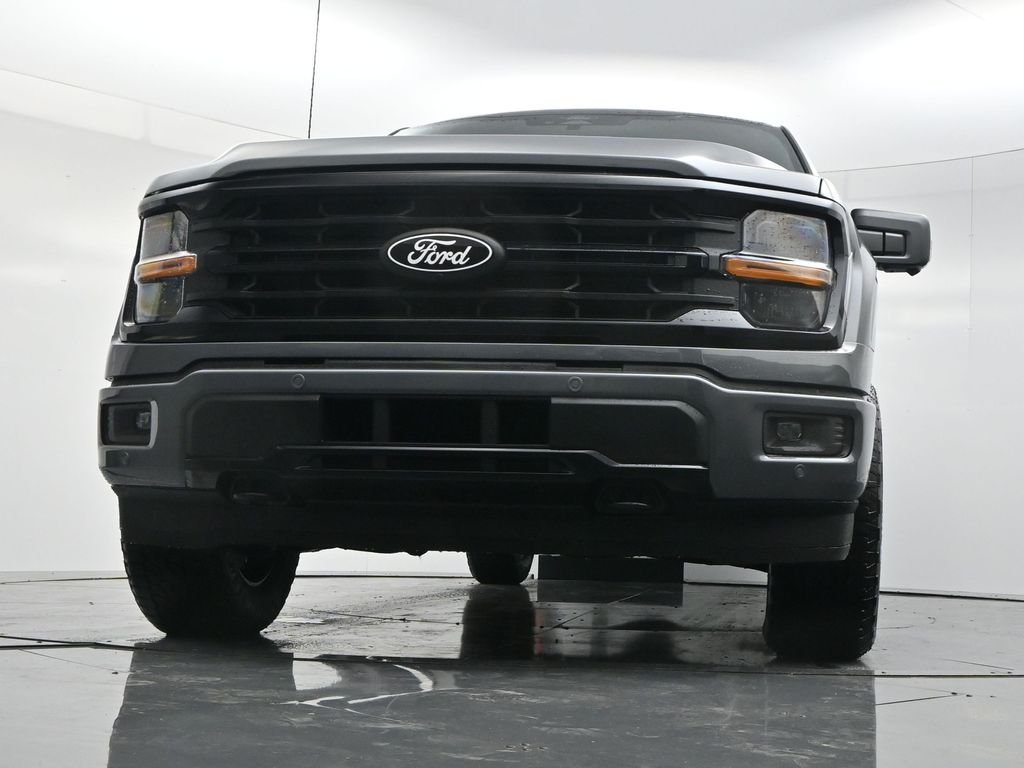 New 2026 Carbonized Gray Metallic Ford XLT image 36