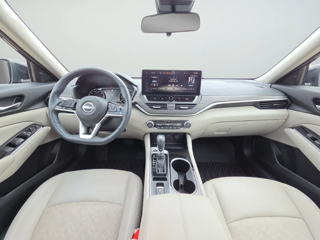 Used 2024 Black Nissan 2.5 SL image 30