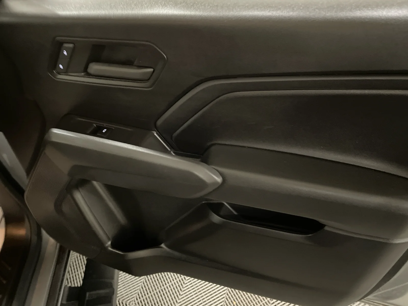 Used 2023 Sterling Gray Metallic Chevrolet 4WD Trail Boss image 24