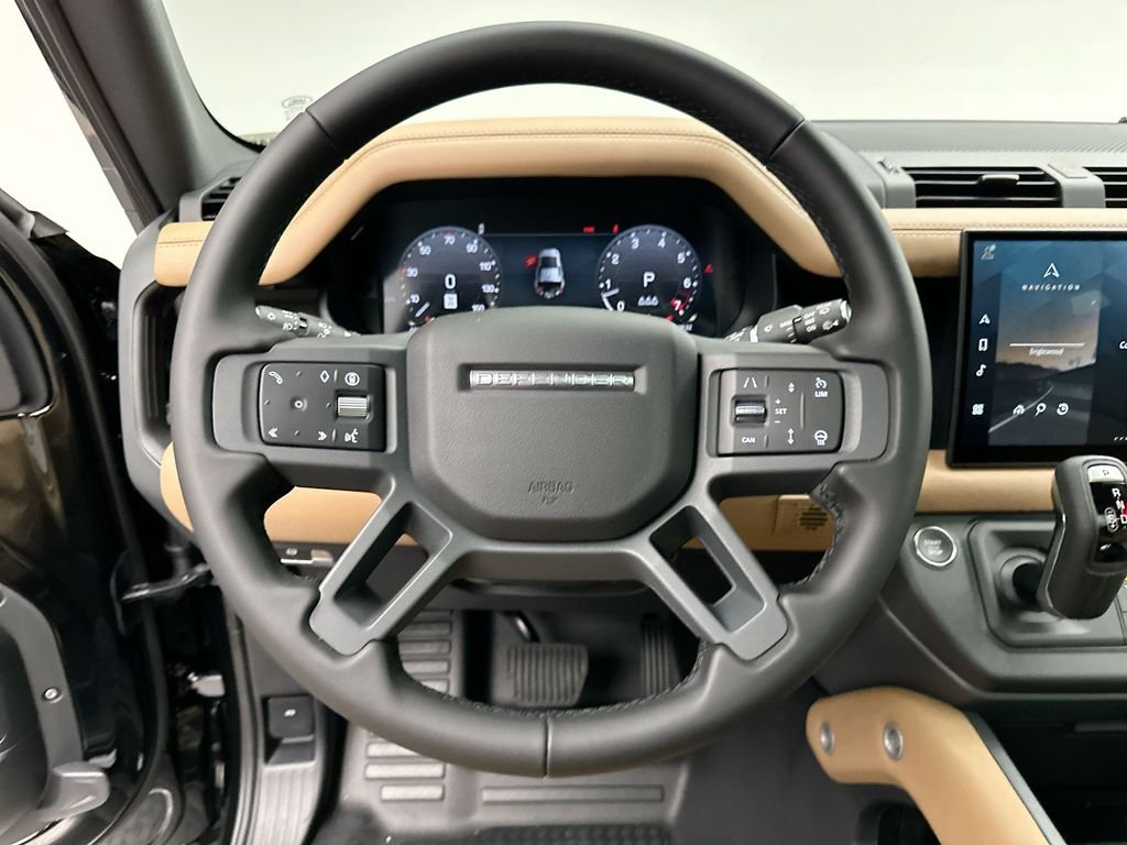 Used 2025 Santorini Black Metallic Land Rover X-Dynamic SE image 12