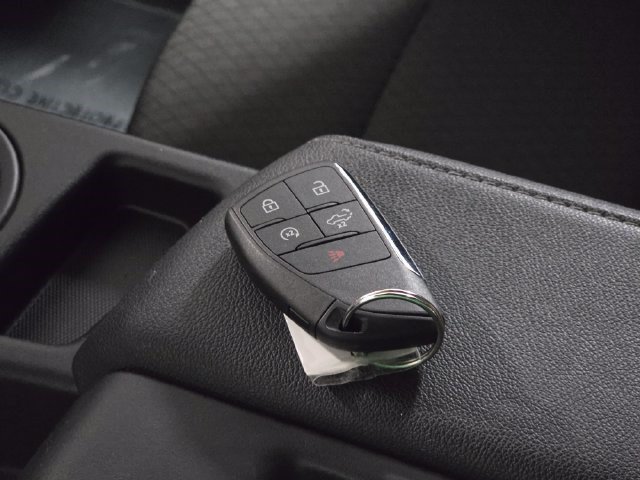 Used 2024 Summit White Chevrolet Custom Trail Boss image 33