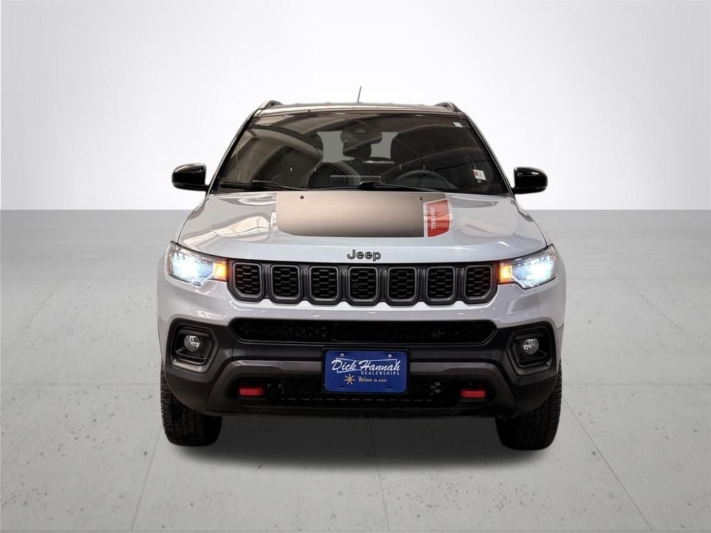Used 2024 Silver Jeep Trailhawk image 4