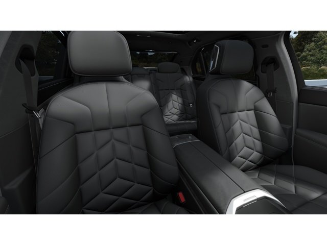 New 2027 Black Sapphire Metallic BMW 740 image 11