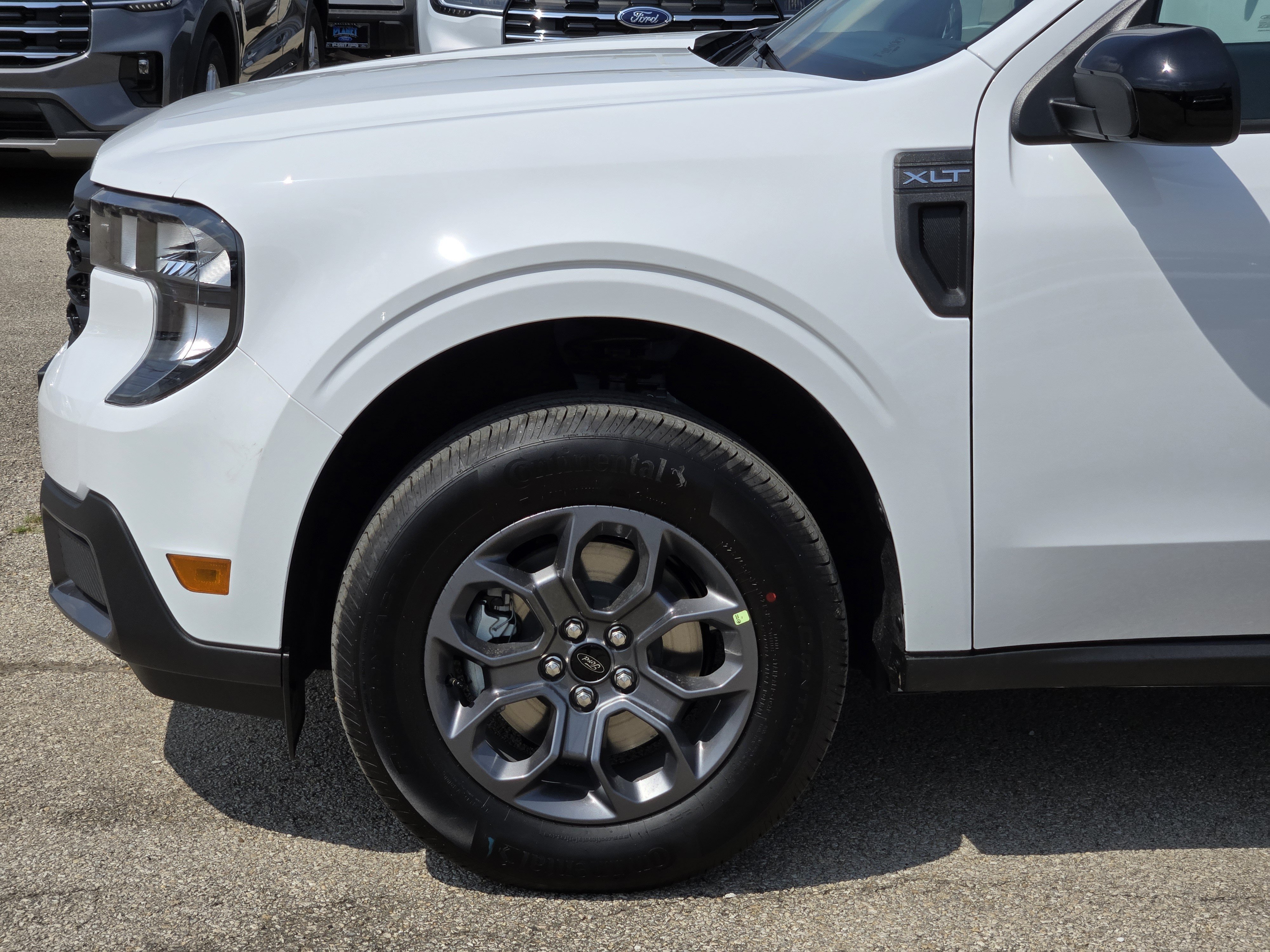 New 2026 Oxford White Ford XLT image 6