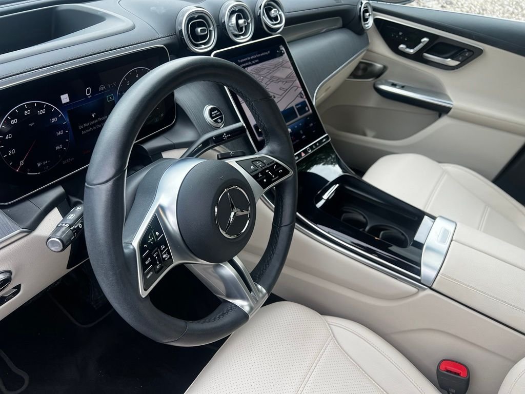 Used 2023 White Mercedes-Benz GLC 300 image 9