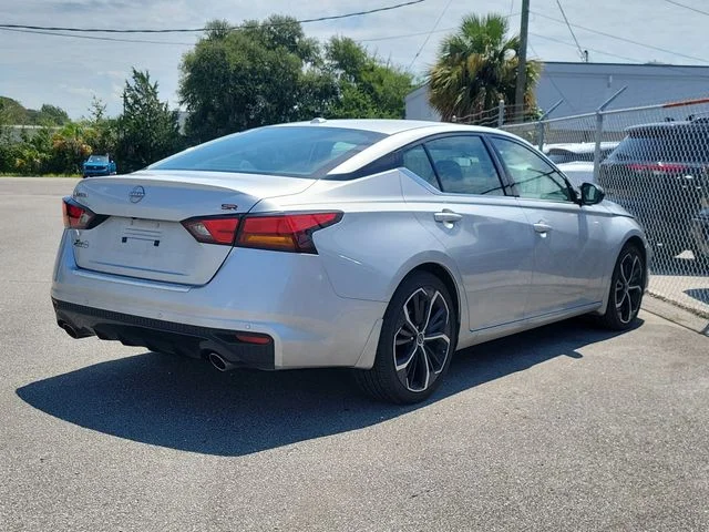 Certified Used 2023 Silver Nissan 2.5 SR image 4