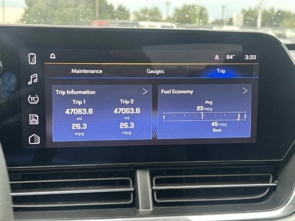 Used 2025 Gray Chevrolet LT image 38
