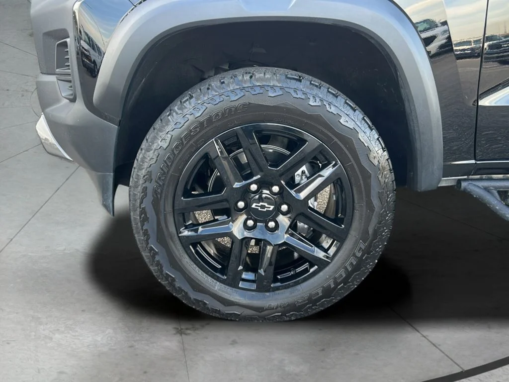 Used 2024 Black Chevrolet Trail Boss image 29
