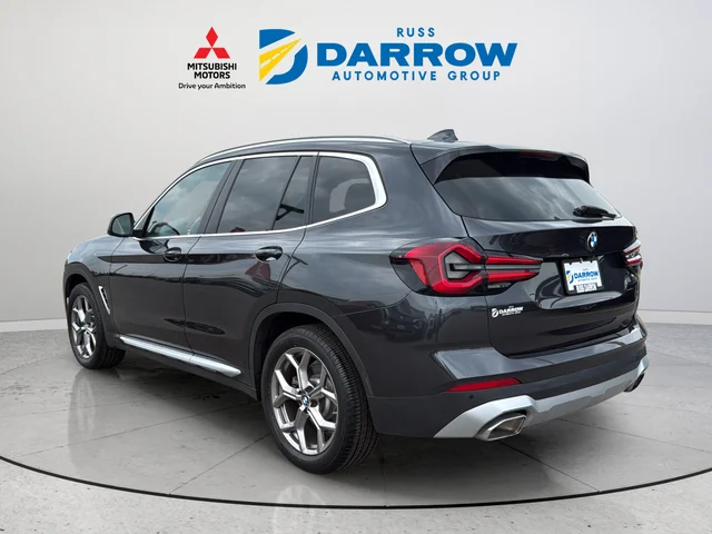 Used 2023 Gray BMW xDrive30i image 3
