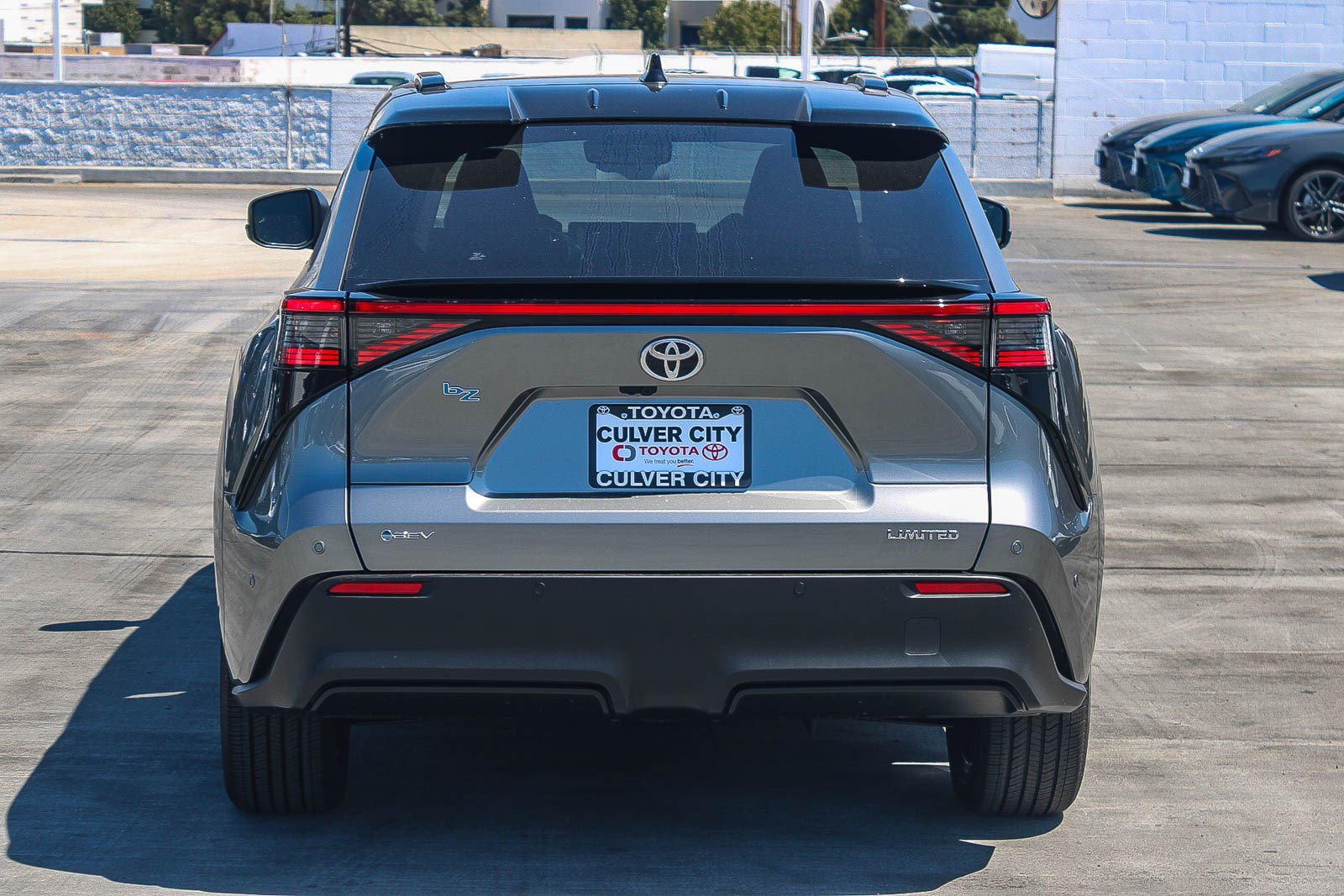 New 2026 Heavy Metal with Midnight Black Metallic roof <sup>1</sup> Toyota  Limited image 7