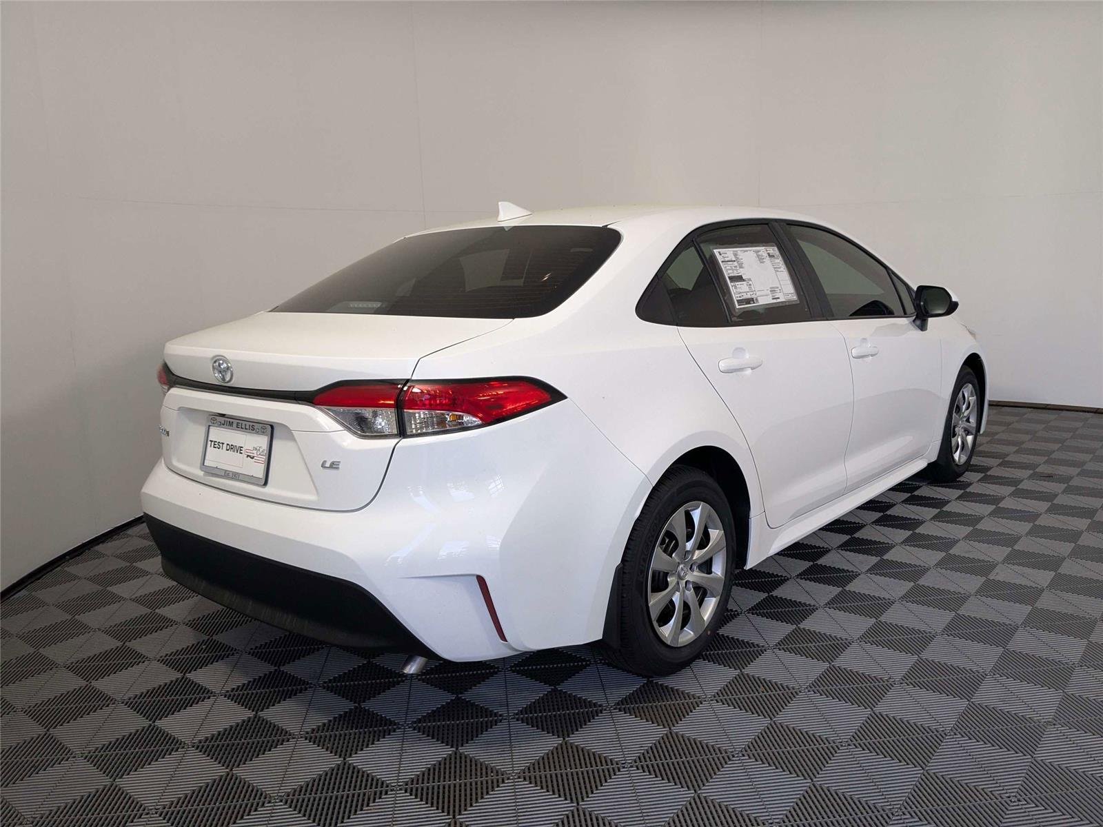 Used 2026 Ice Cap Toyota LE image 5