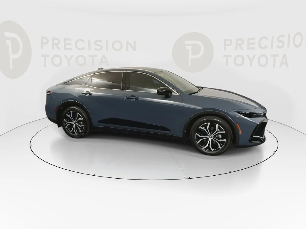 Certified Used 2026 Cloud Toyota XLE image 2