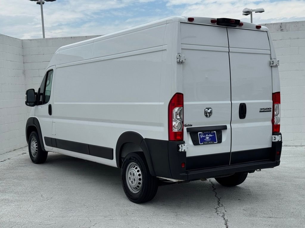 Used 2025 White Ram High Roof image 6
