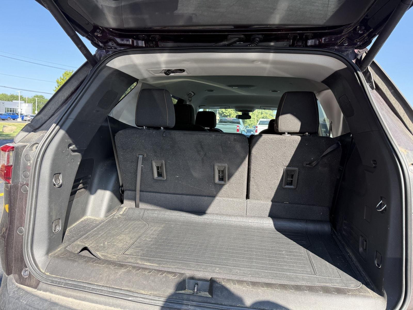 Used 2020 Black Cherry Metallic Chevrolet LT Cloth image 10