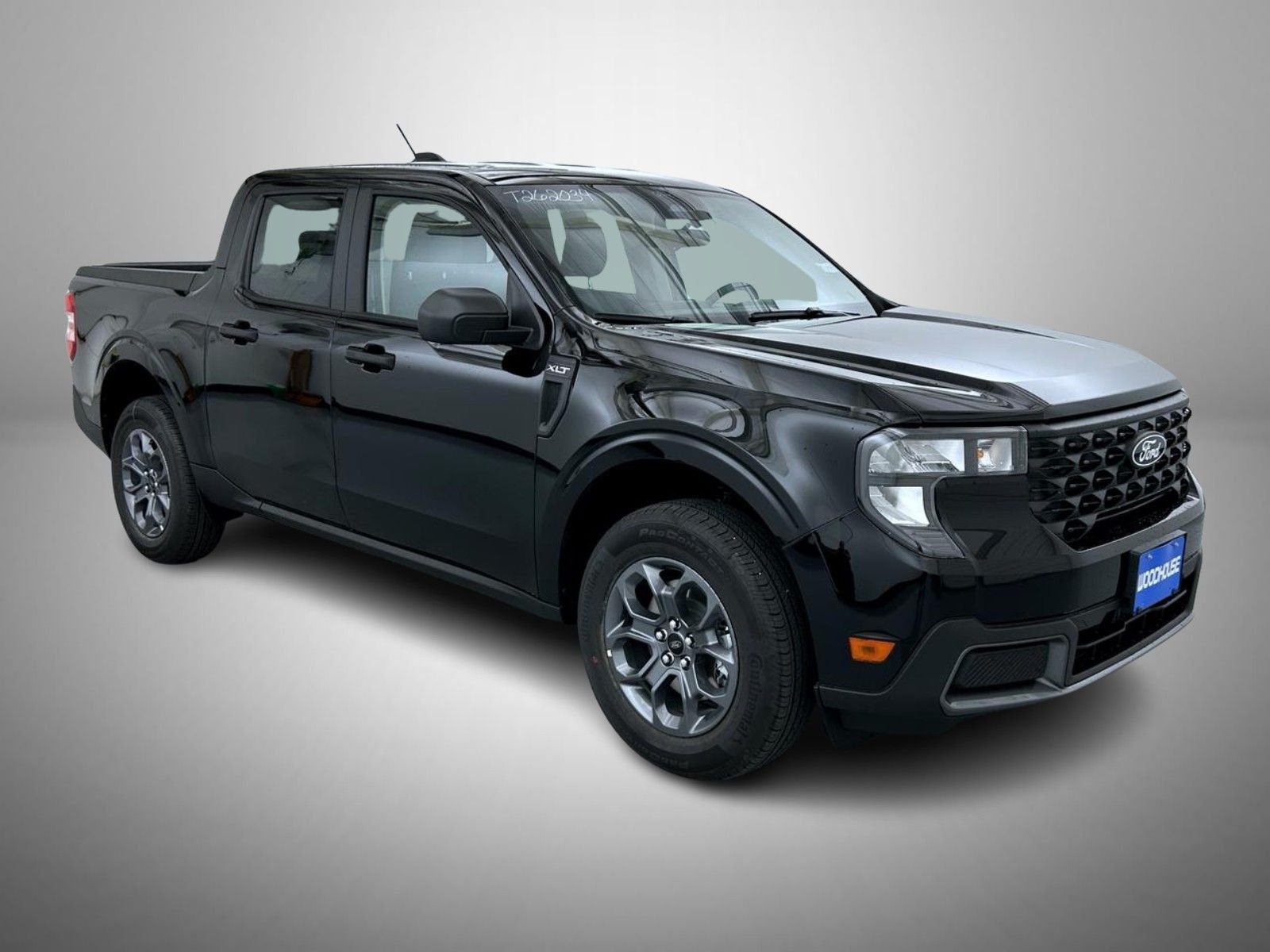 New 2026 Shadow Black Ford XLT image 3