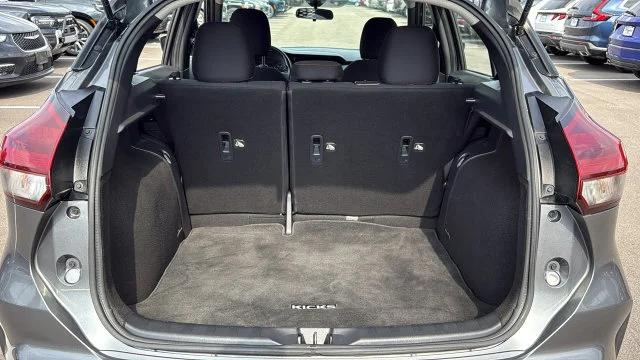 Used 2022 Gray Nissan SR image 30