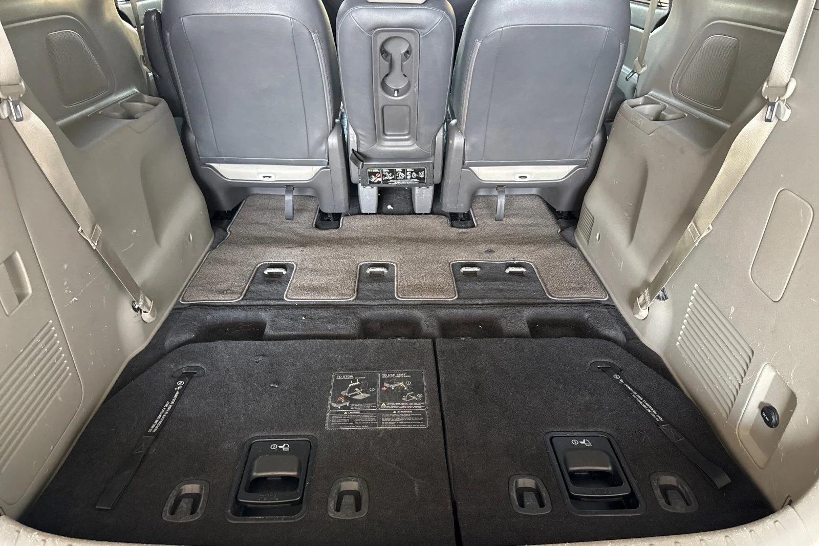 Used 2018 Black Kia LX image 16