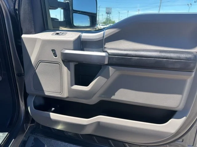 Used 2022 Carbonized Gray Metallic Ford XLT image 12