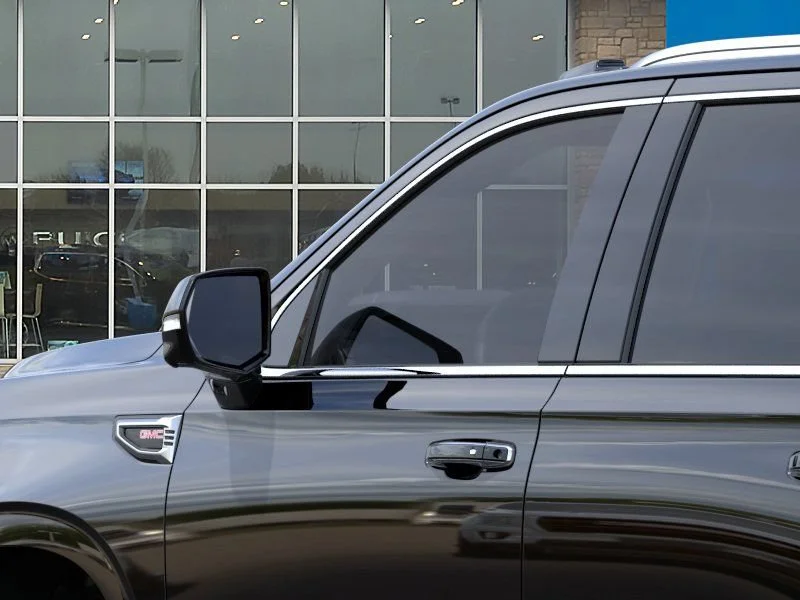 2026 GMC Yukon Denali - Photo 12