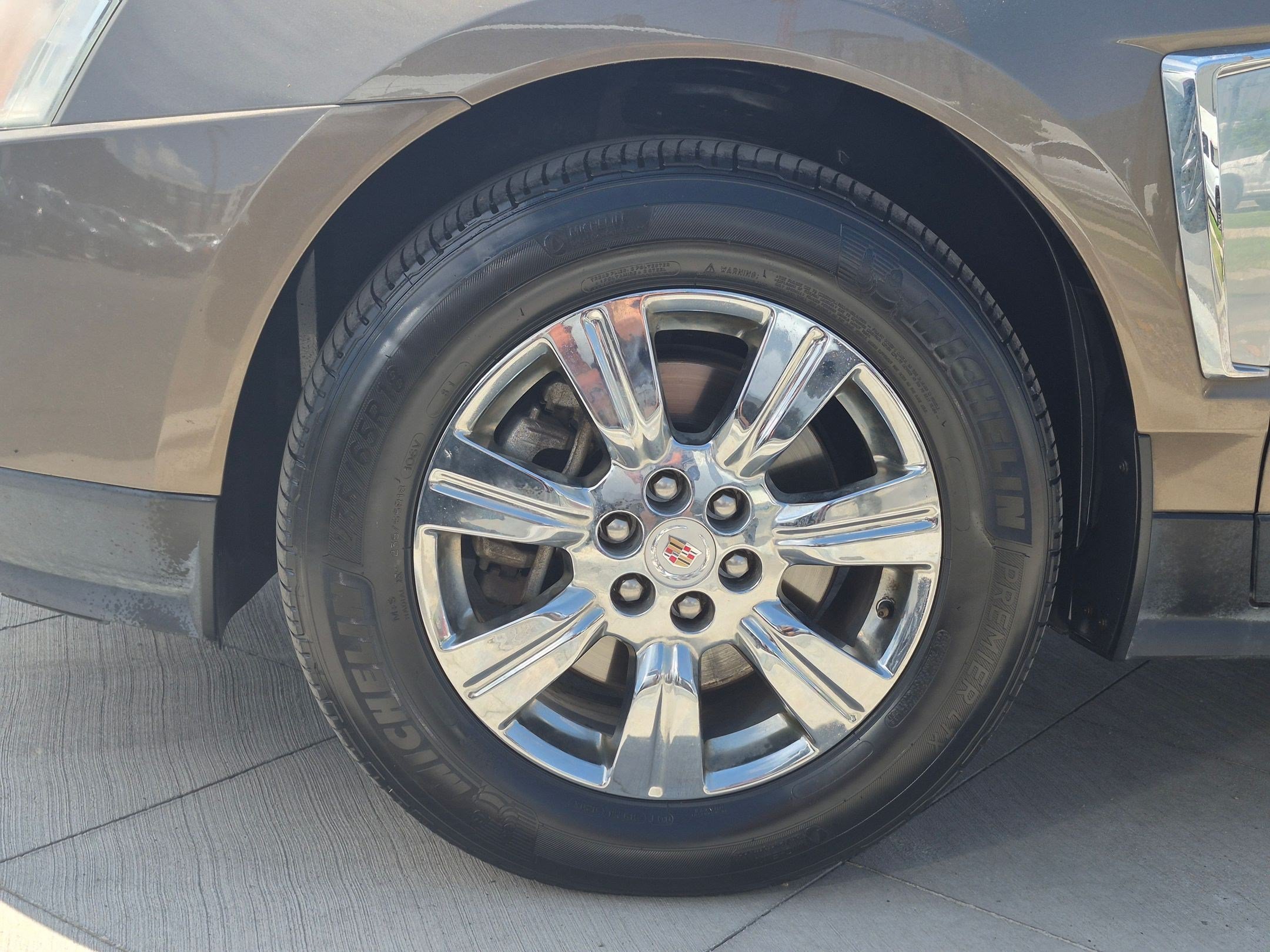 Used 2014 Terra Mocha Metallic Cadillac Luxury Collection image 12