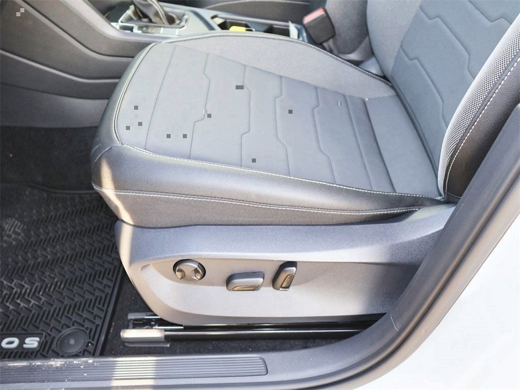 New 2026  Volkswagen 1.5T SE Black image 13