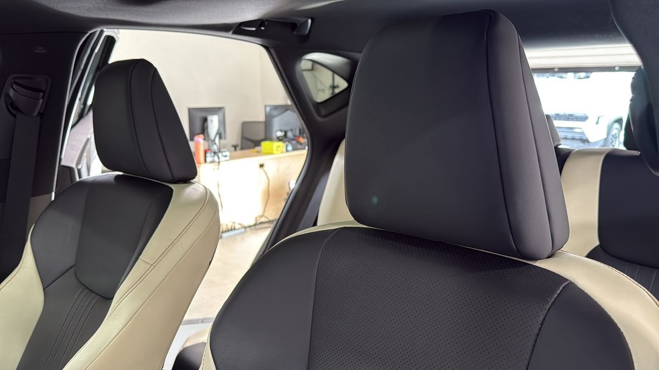 Used 2023 Black Lexus 350h Premium image 13