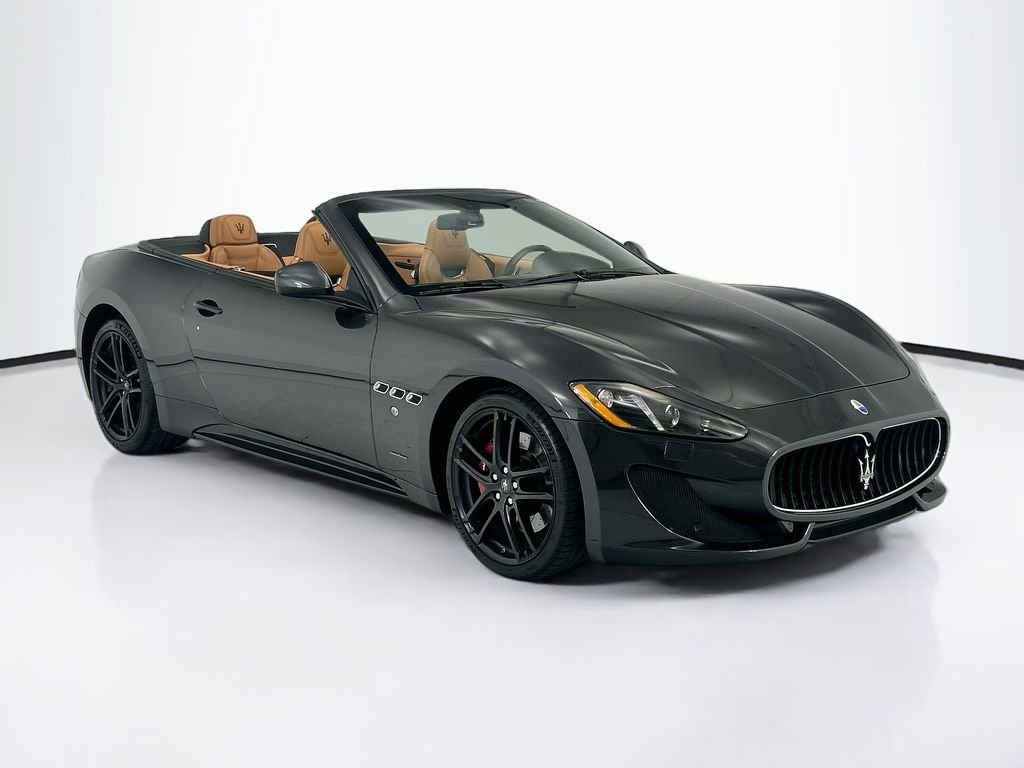 Used 2017 Grigio Granito Metallic Maserati Sport image 3