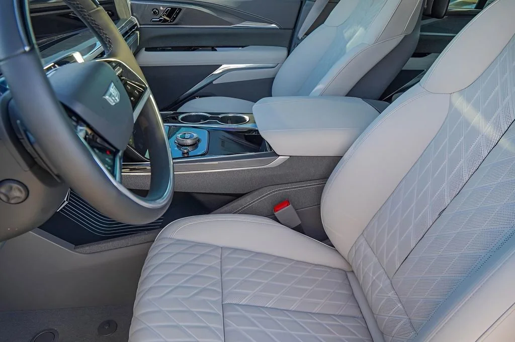 2026 Cadillac Escalade IQL Sport - Photo 8