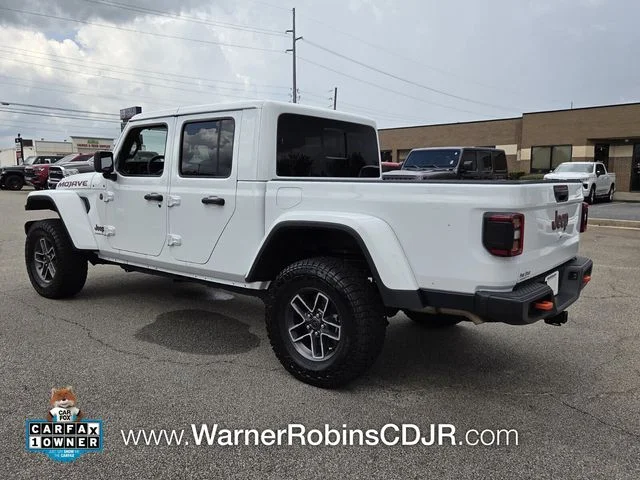 Used 2025 White Jeep Mojave image 10