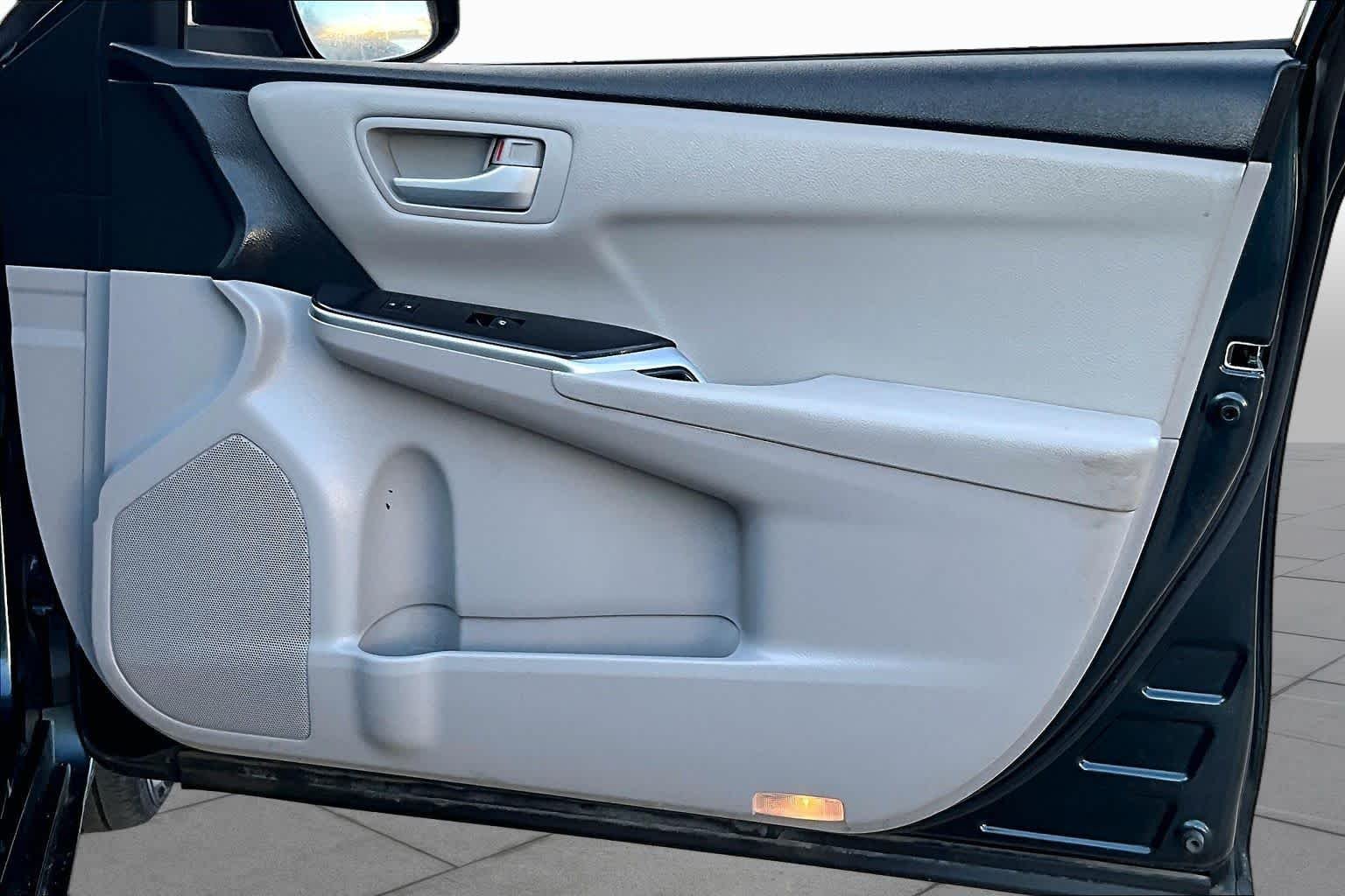 Used 2016 Cosmic Gray Mica Toyota LE image 22